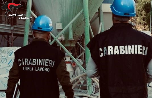 Carabinieri: Controlli dei cantieri edili, sanzioni per 250000 euro